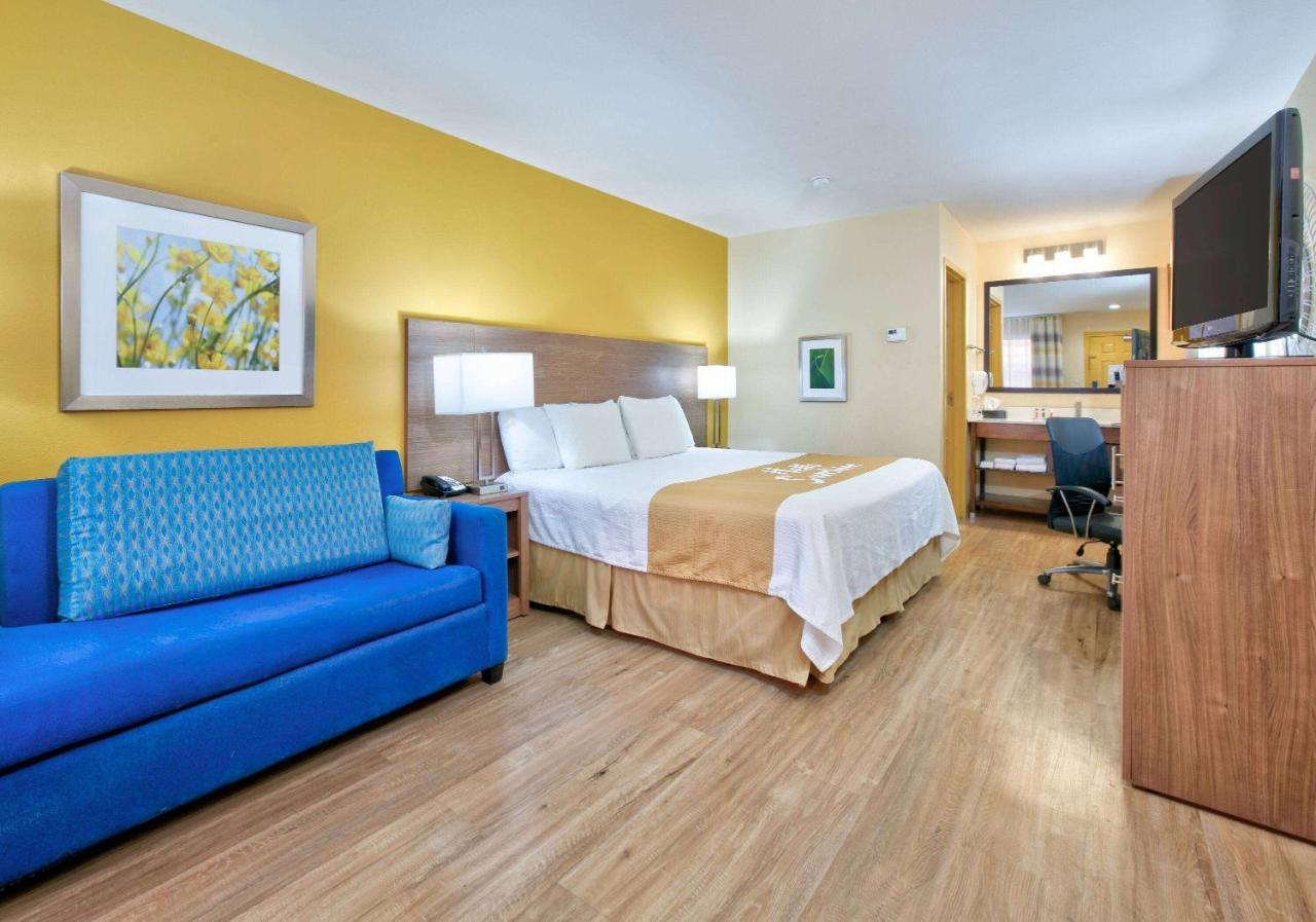 Days Inn By Wyndham Batesville Kültér fotó