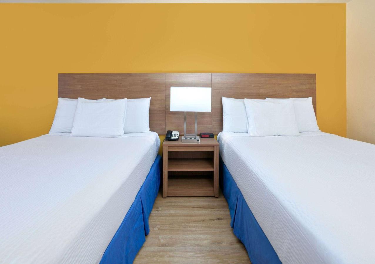 Days Inn By Wyndham Batesville Kültér fotó