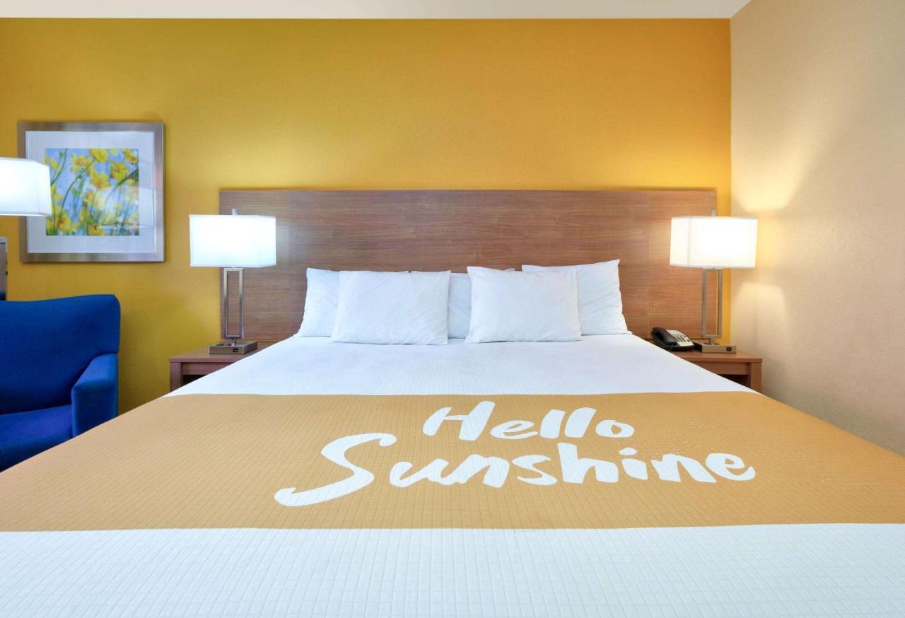 Days Inn By Wyndham Batesville Kültér fotó