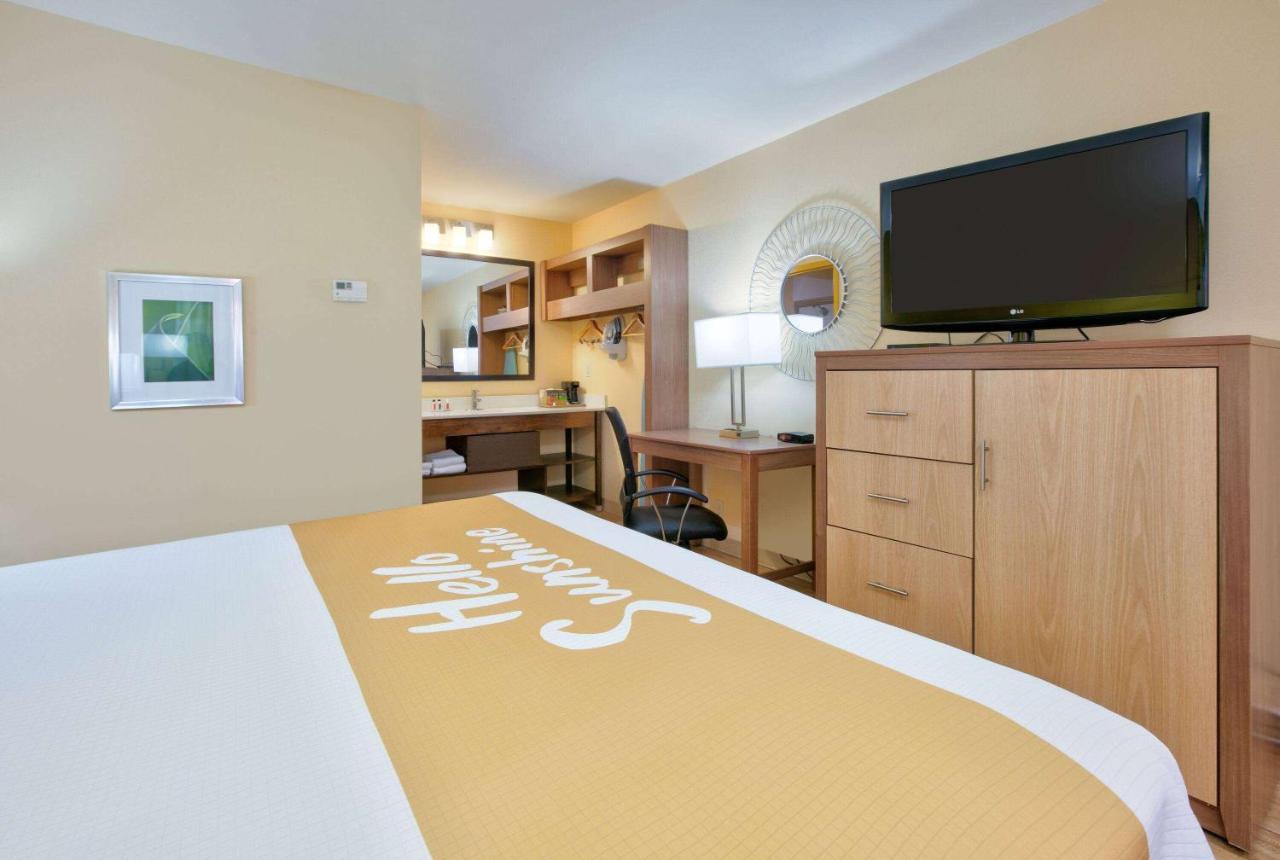 Days Inn By Wyndham Batesville Kültér fotó