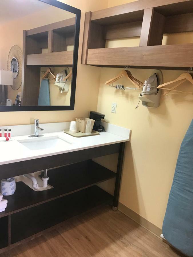 Days Inn By Wyndham Batesville Kültér fotó